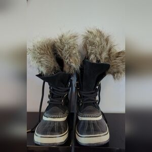 SOREL Joan Of Ark Waterproof Winter Boots, size 5